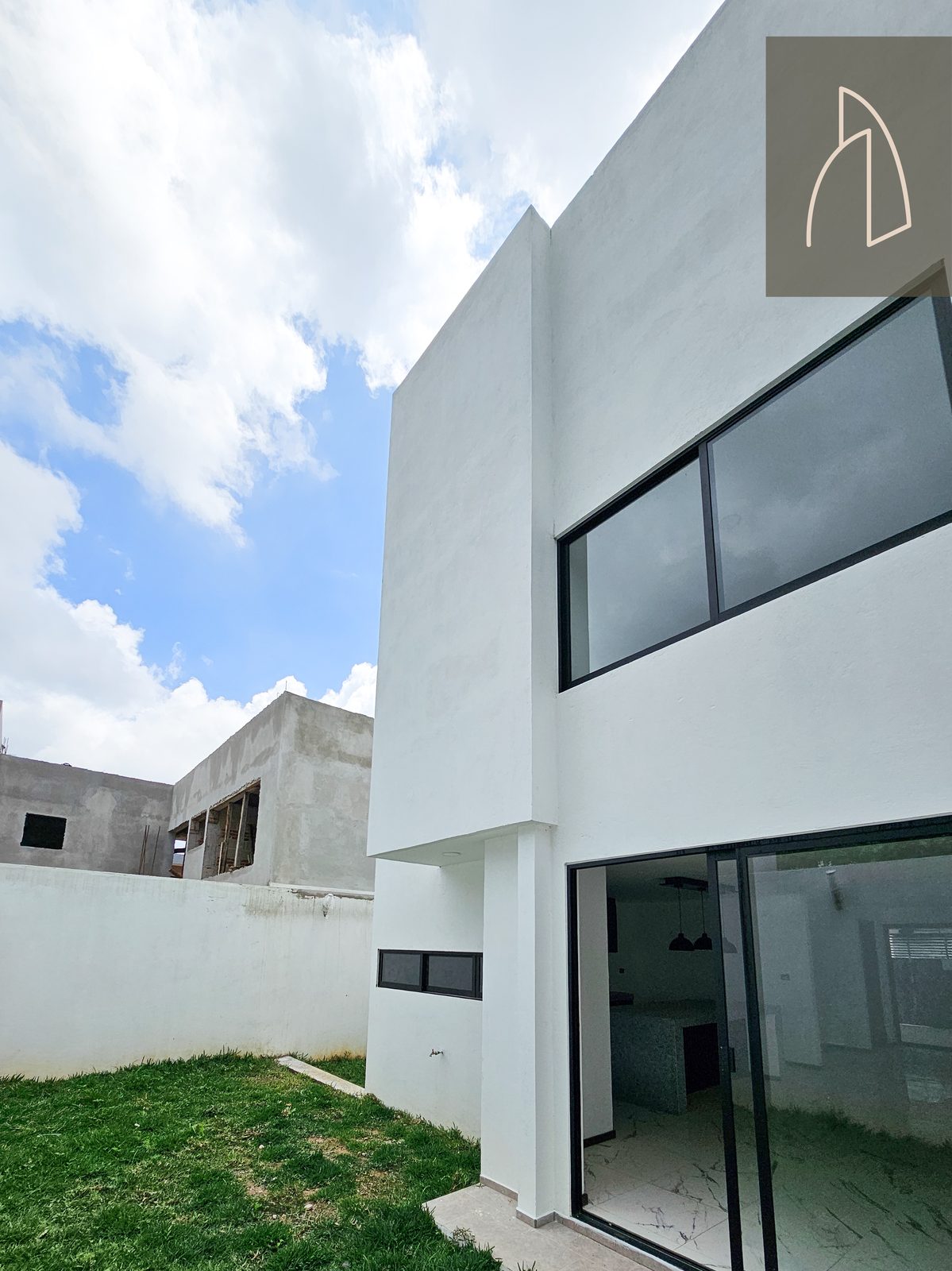 Casa LUMINA • En Venta Fraccionamiento la Finca