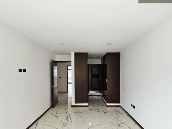 Casa LUMINA • En Venta Fraccionamiento la Finca