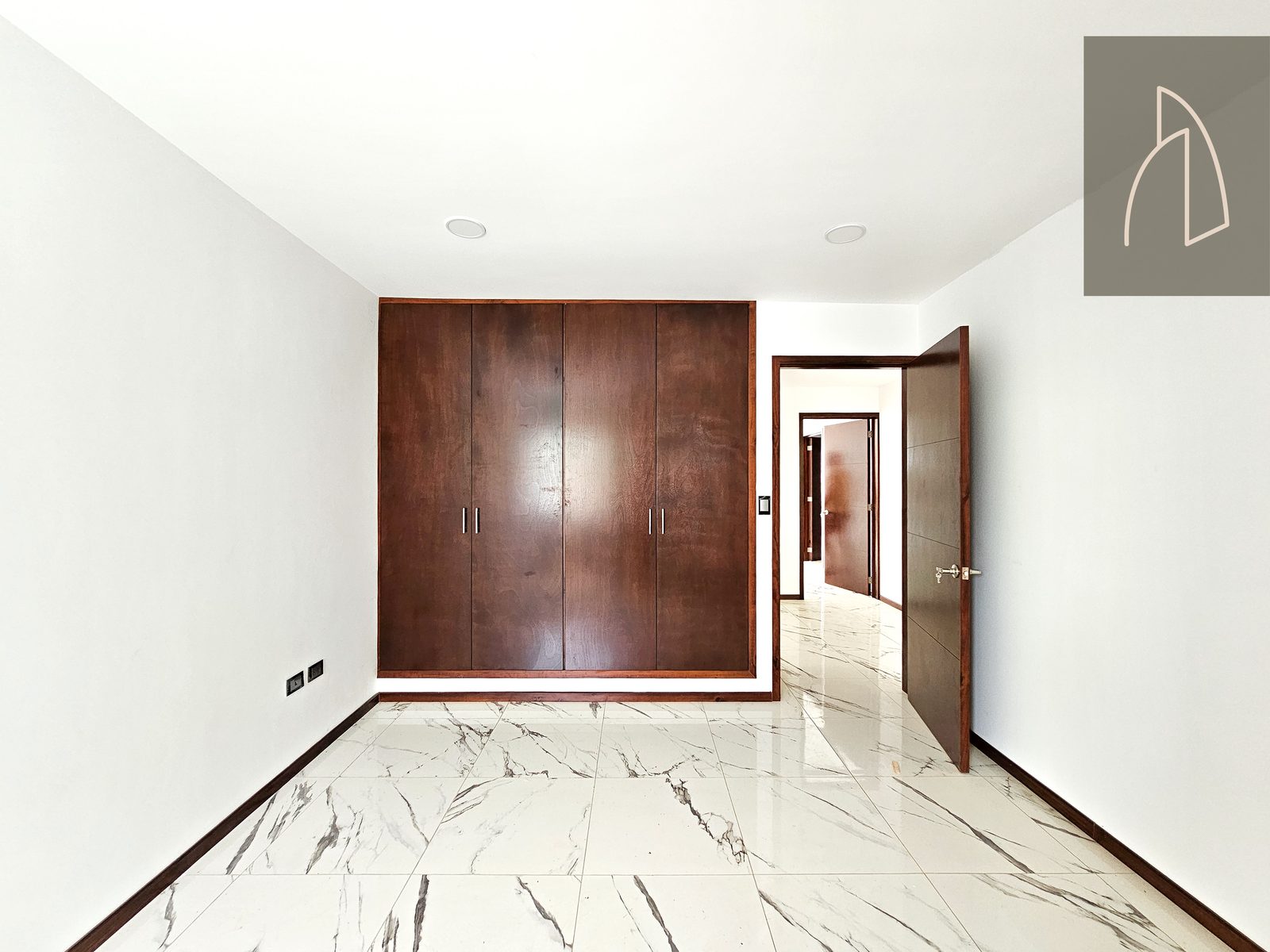 Casa LUMINA • En Venta Fraccionamiento la Finca