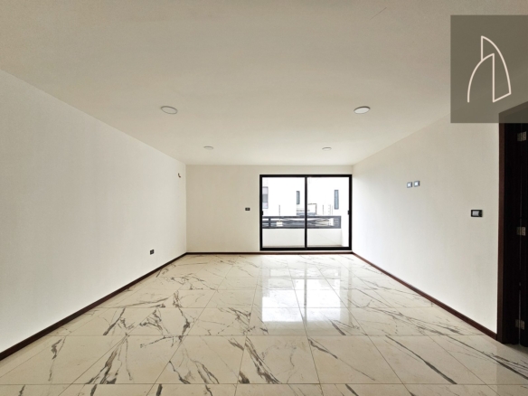 Casa LUMINA • En Venta Fraccionamiento la Finca