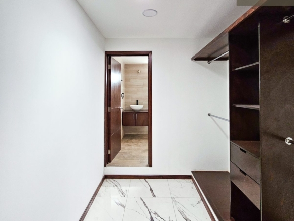 Casa LUMINA • En Venta Fraccionamiento la Finca