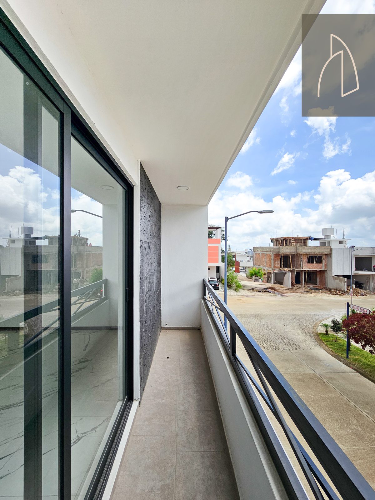 Casa LUMINA • En Venta Fraccionamiento la Finca