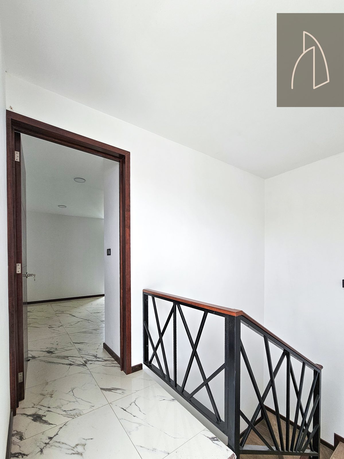 Casa LUMINA • En Venta Fraccionamiento la Finca