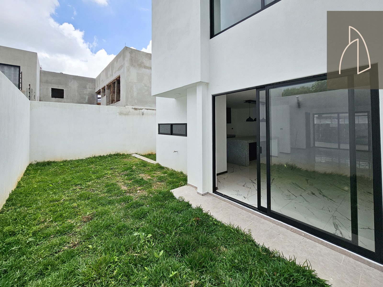 Casa LUMINA • En Venta Fraccionamiento la Finca