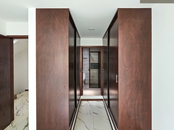 Casa LUMINA • En Venta Fraccionamiento la Finca