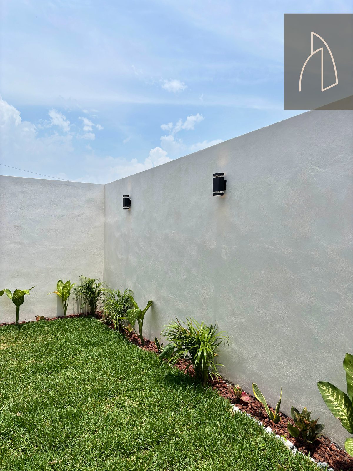 Casa Sierra Alta • En Venta Fracc. Punto Lomas