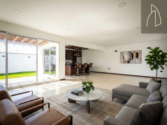 Casa Novara • En Venta Fraccionamiento Imperial de las animas