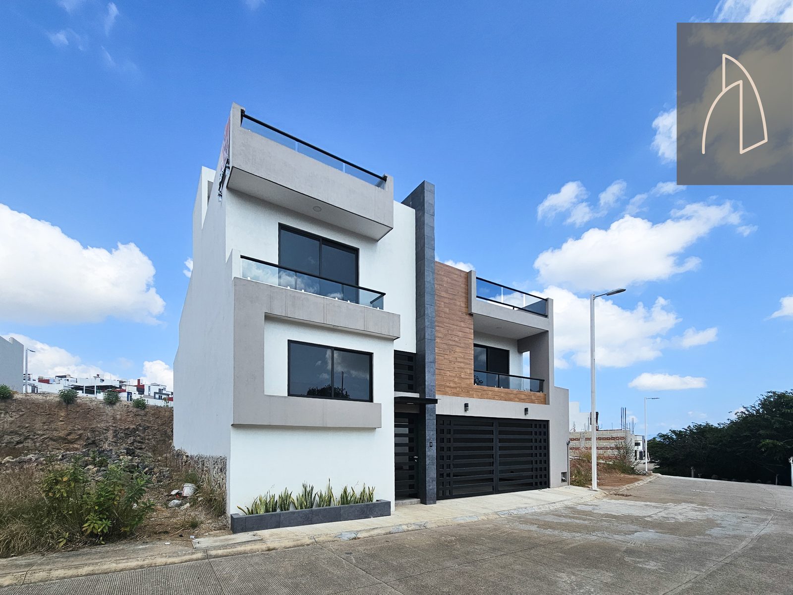 Casa Keila • En Venta Fraccionamiento la Finca