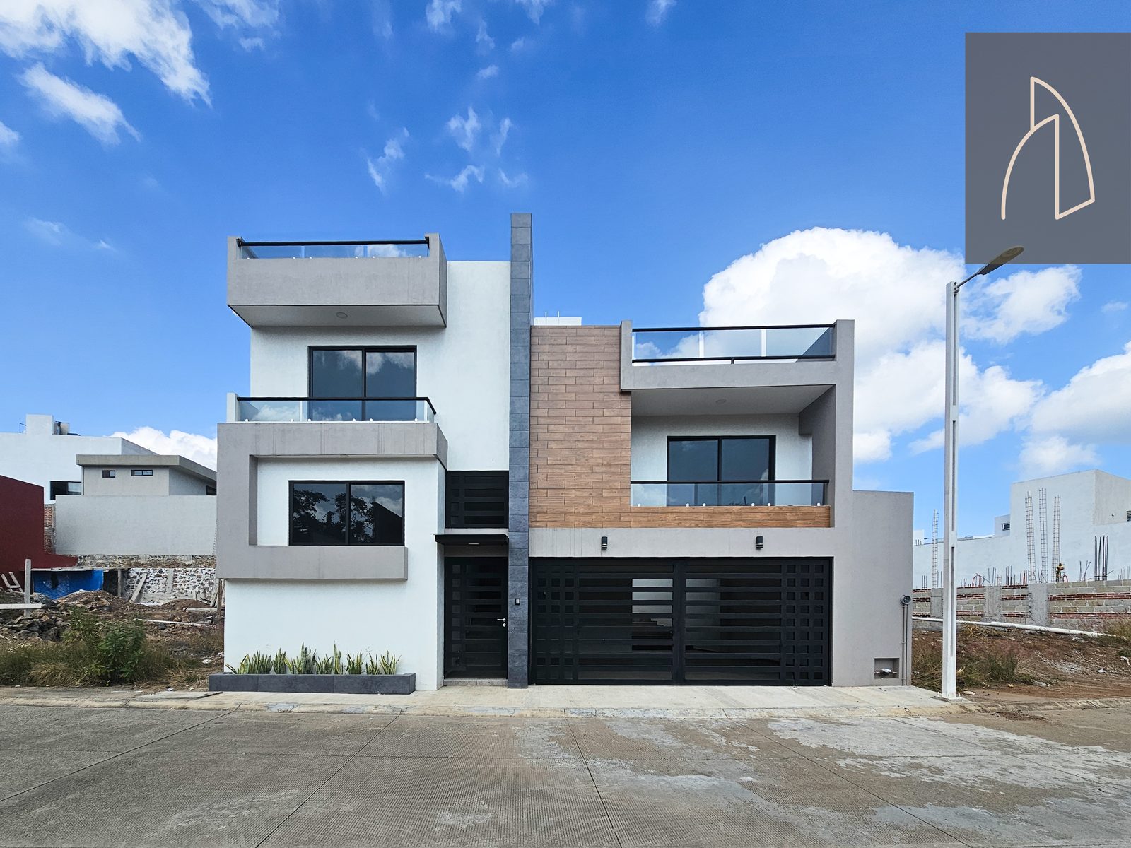 Casa Keila • En Venta Fraccionamiento la Finca