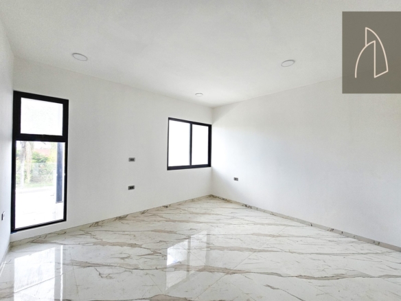 Casa Arvida • En Venta Fraccionamiento Imperial de las animas