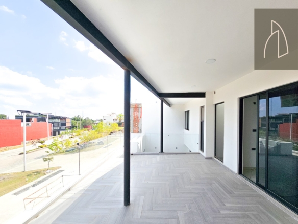 Casa Arvida • En Venta Fraccionamiento Imperial de las animas