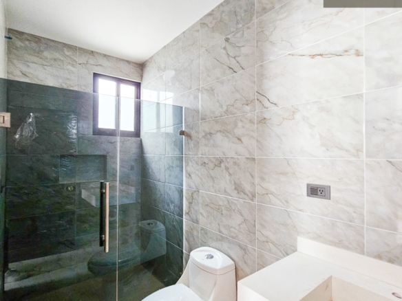 Casa Arvida • En Venta Fraccionamiento Imperial de las animas