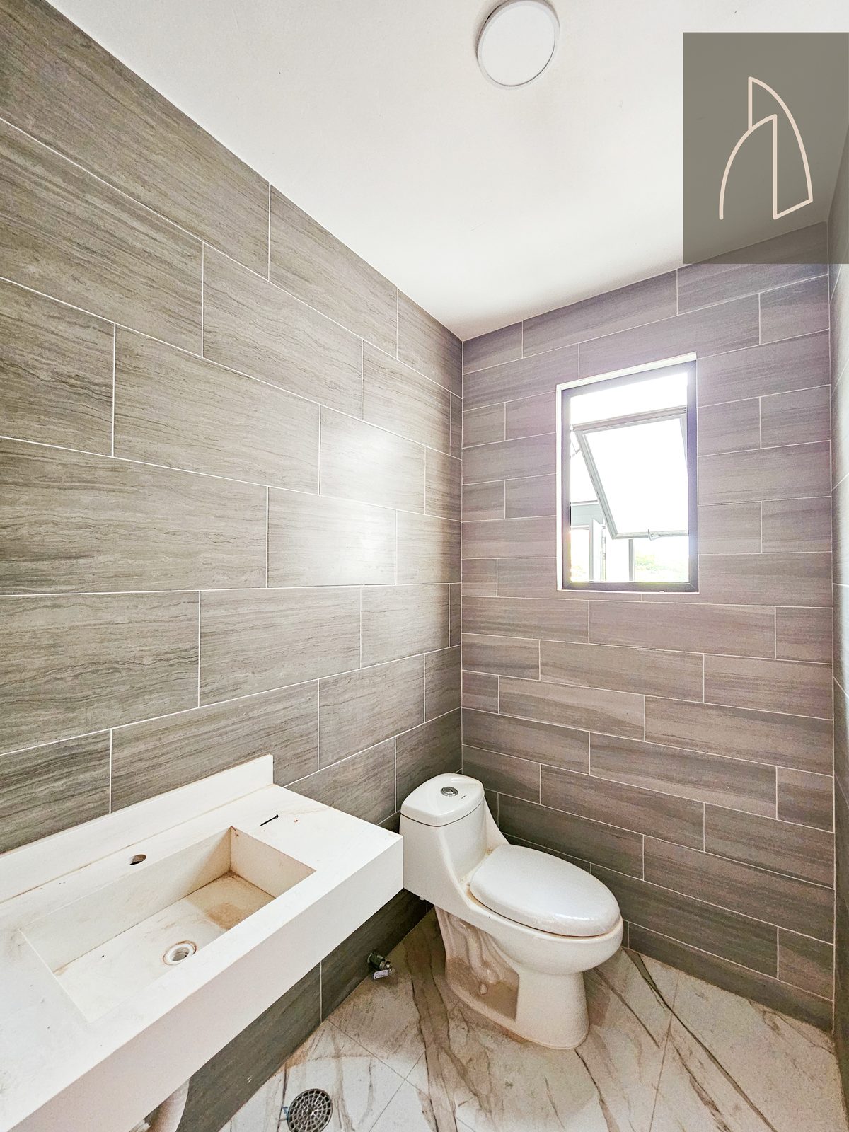 Casa Arvida • En Venta Fraccionamiento Imperial de las animas