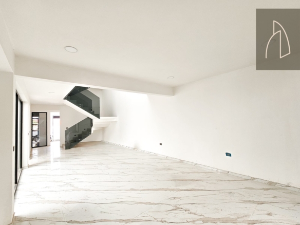 Casa Arvida • En Venta Fraccionamiento Imperial de las animas