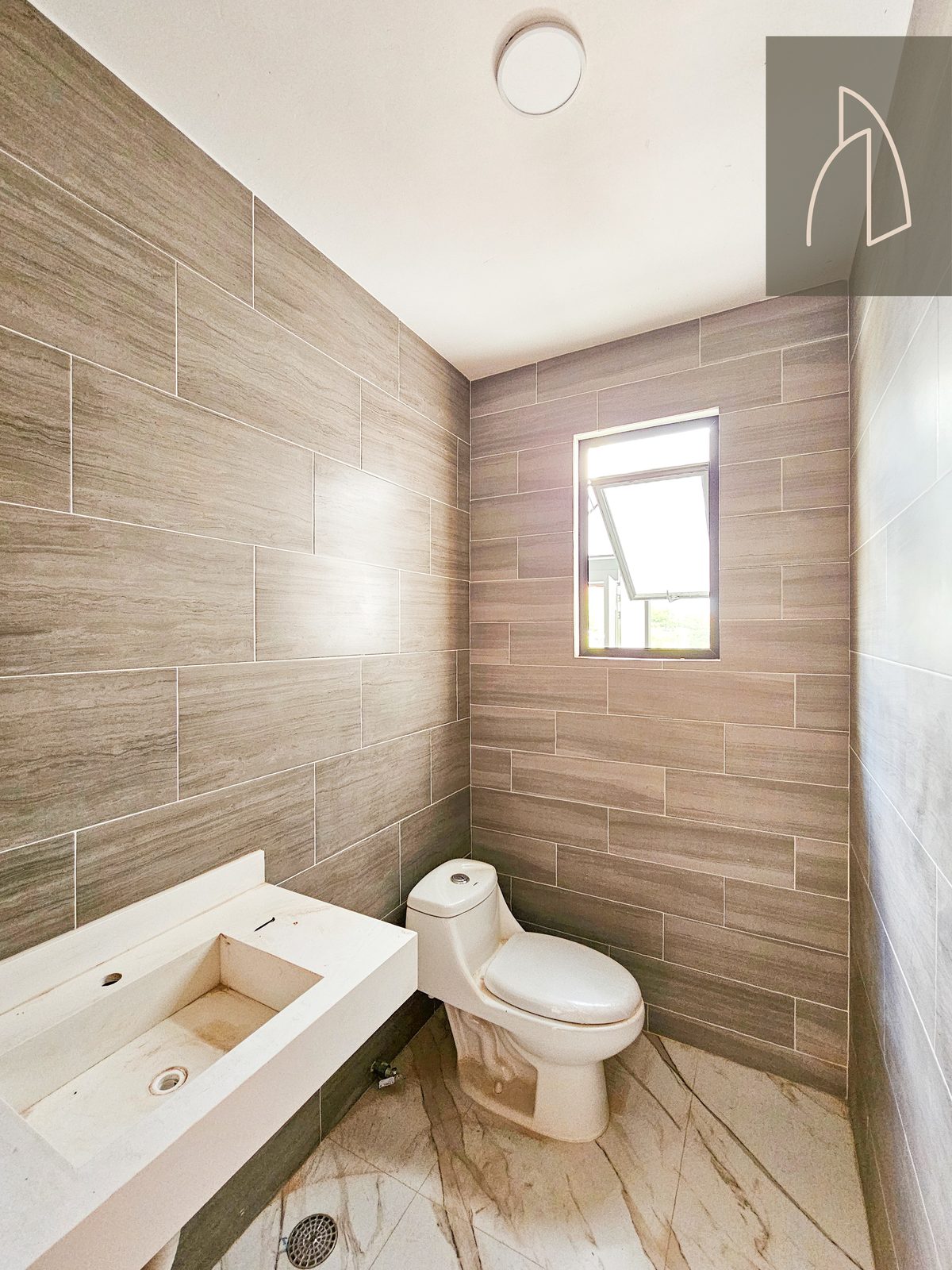 Casa Arvida • En Venta Fraccionamiento Imperial de las animas