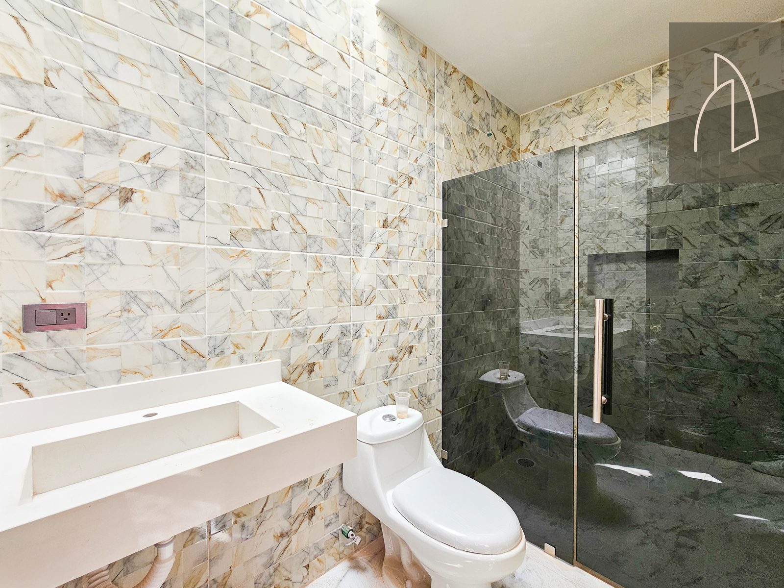 Casa Arvida • En Venta Fraccionamiento Imperial de las animas