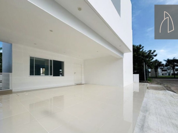 Casa “Velo” • En Venta Fracc. Las Palmas de Medellin