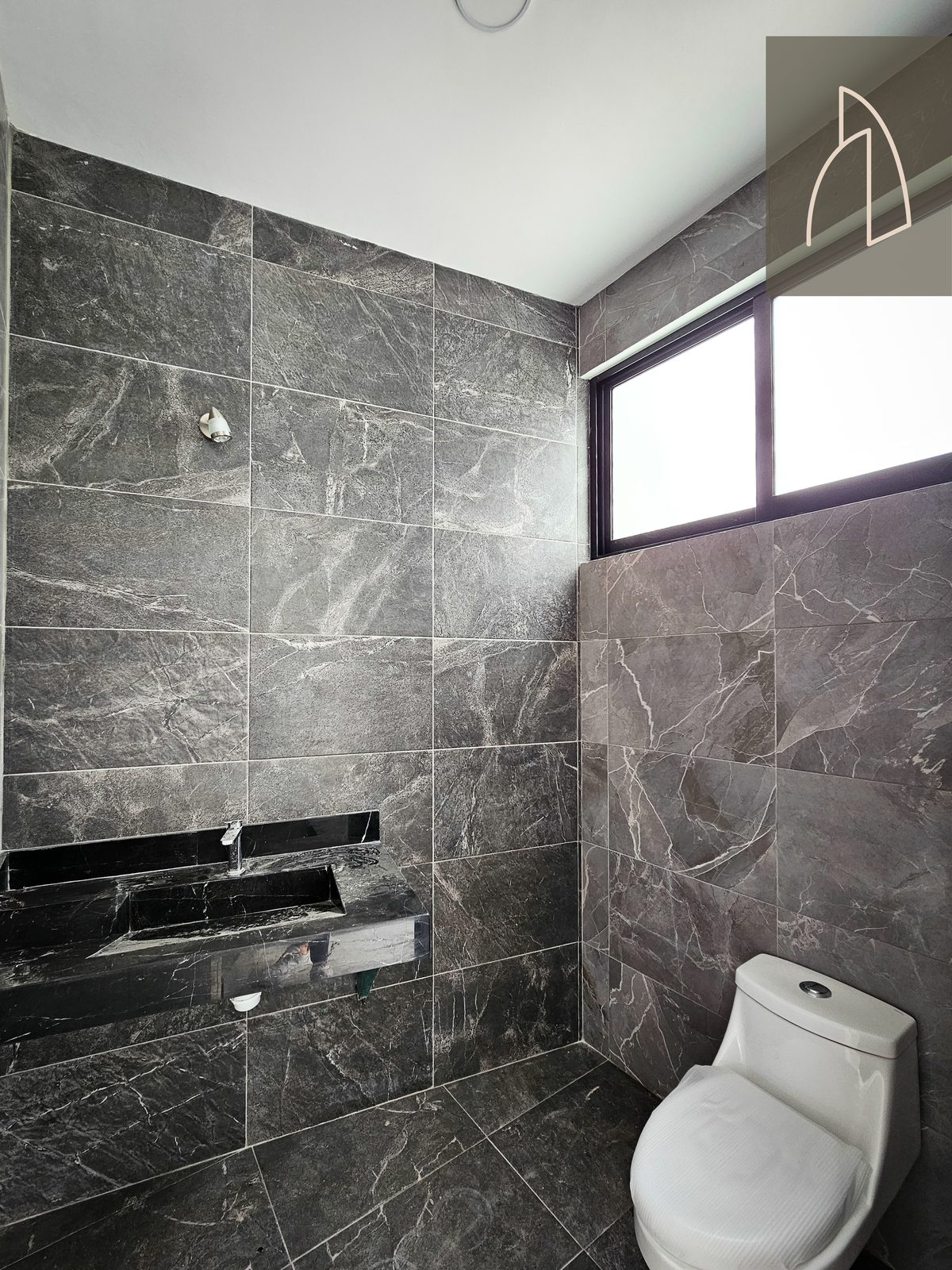 Casa Nivia • En Venta Fraccionamiento Imperial de las animas